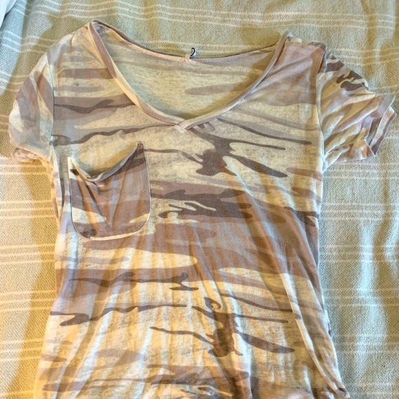 Z Supply Medium Camo Pocket Tee - Picture 4 of 6